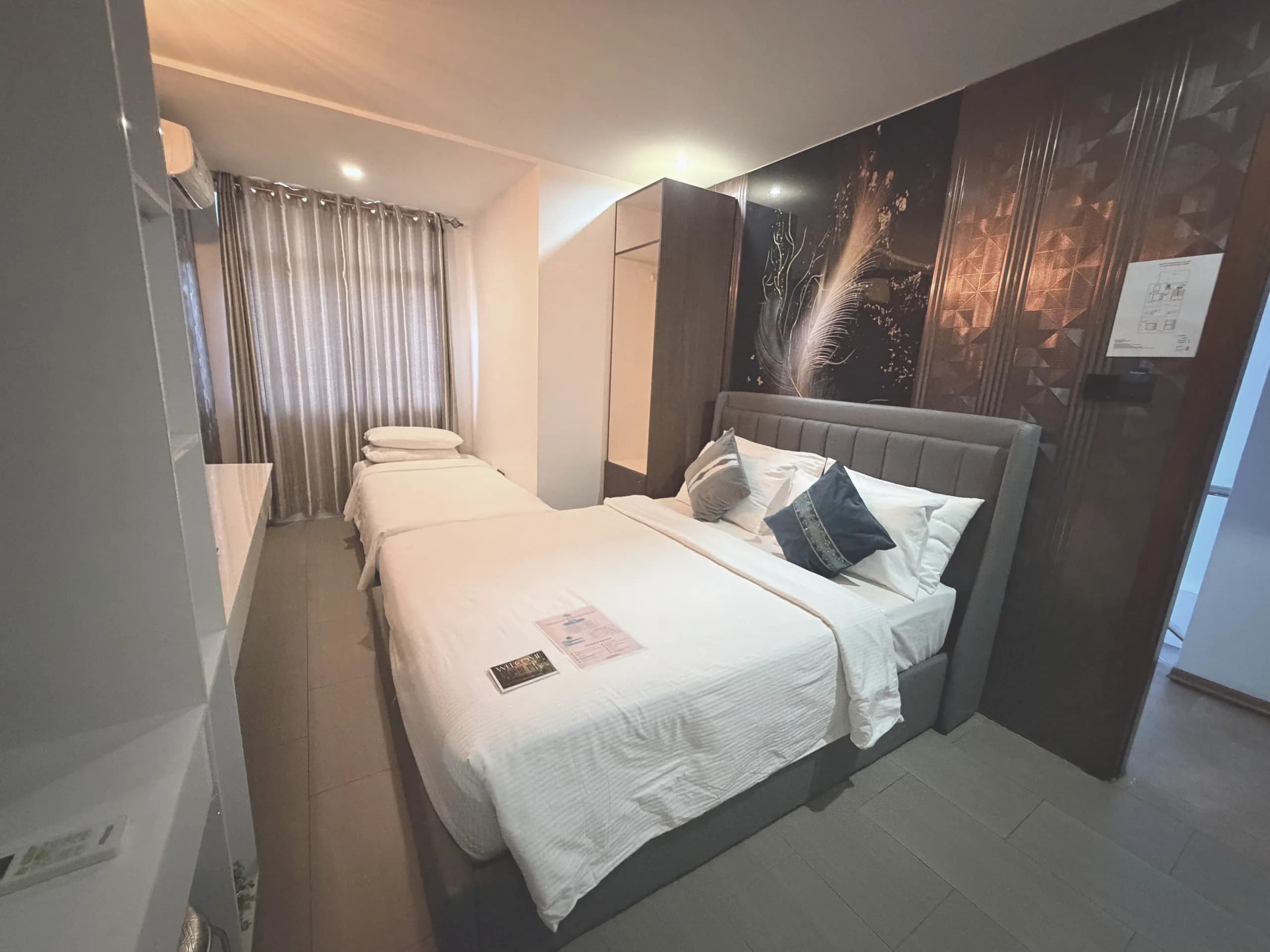 Vilu Central — Superior Double with Extra Bed