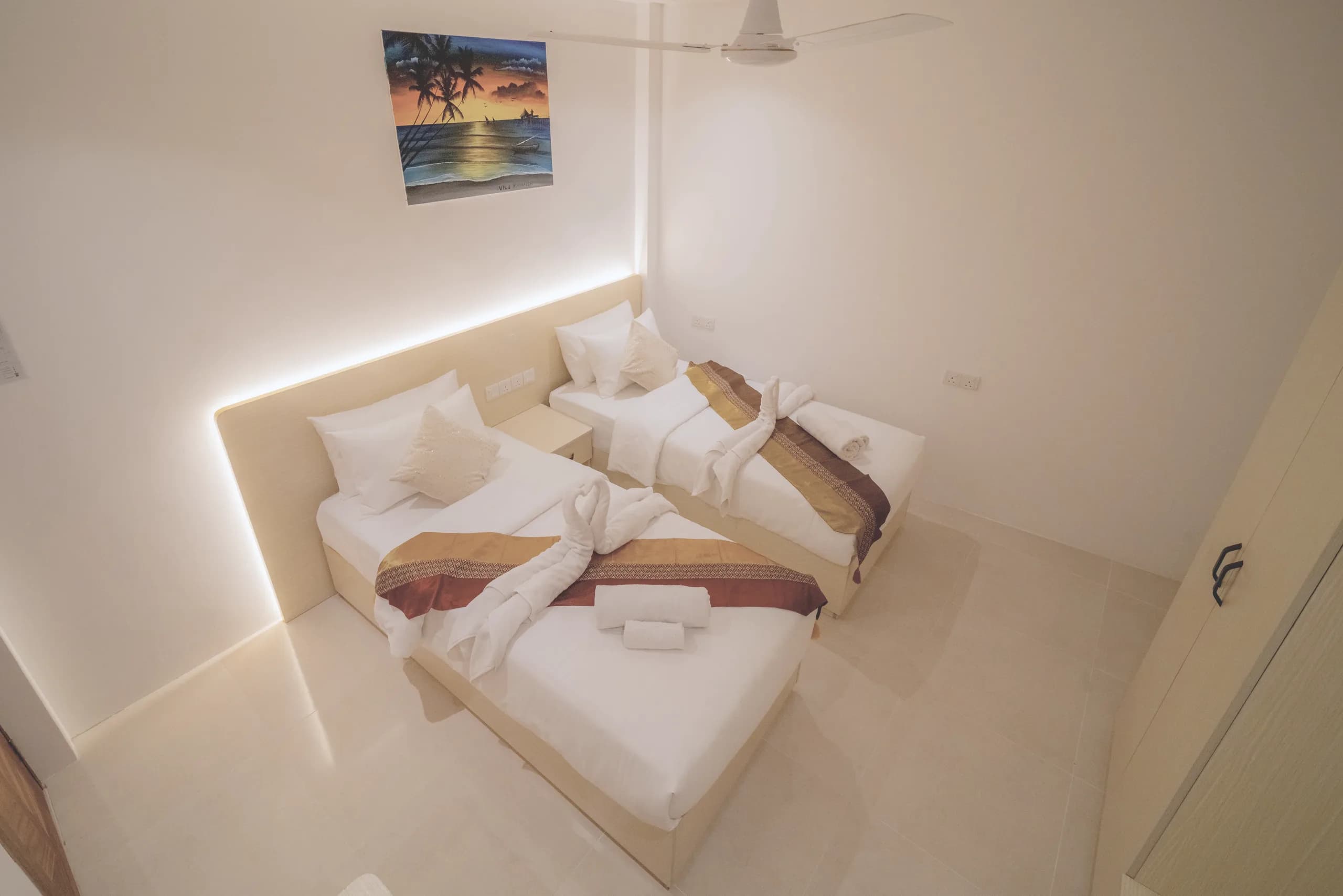 Vilu Himmafushi — Standard Twin Room