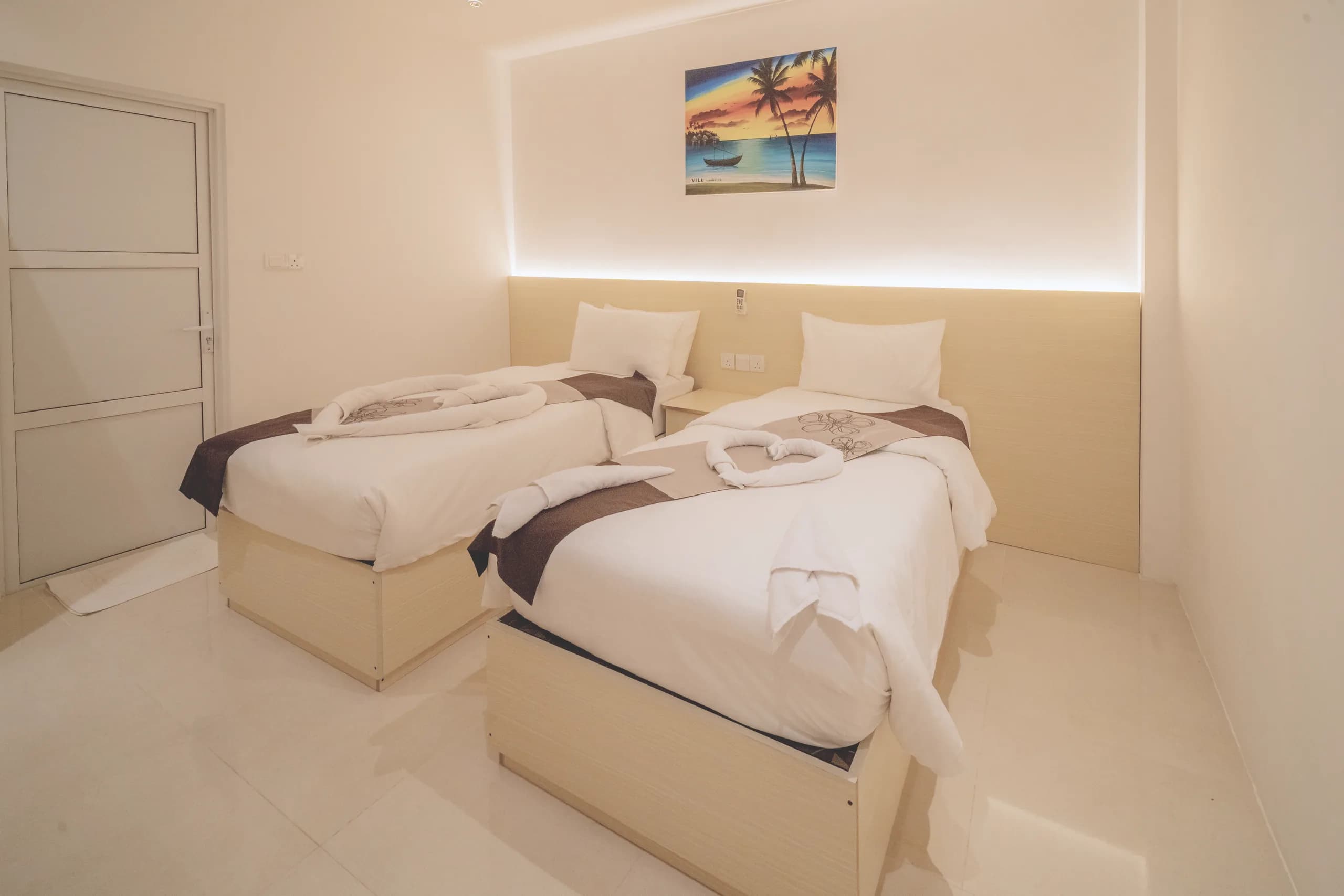 Vilu Himmafushi — Standard Twin Room