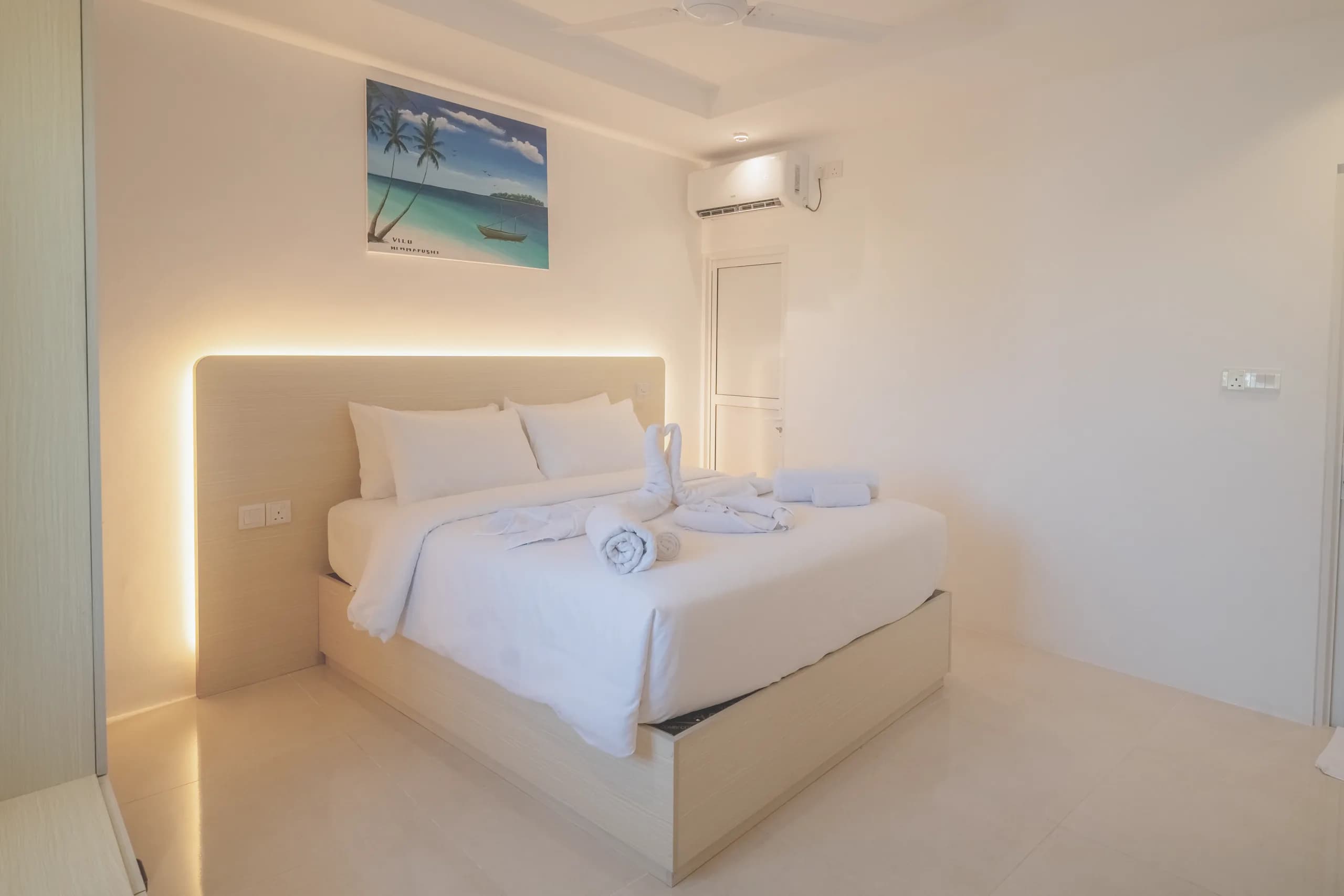 Vilu Himmafushi — Superior Double Room